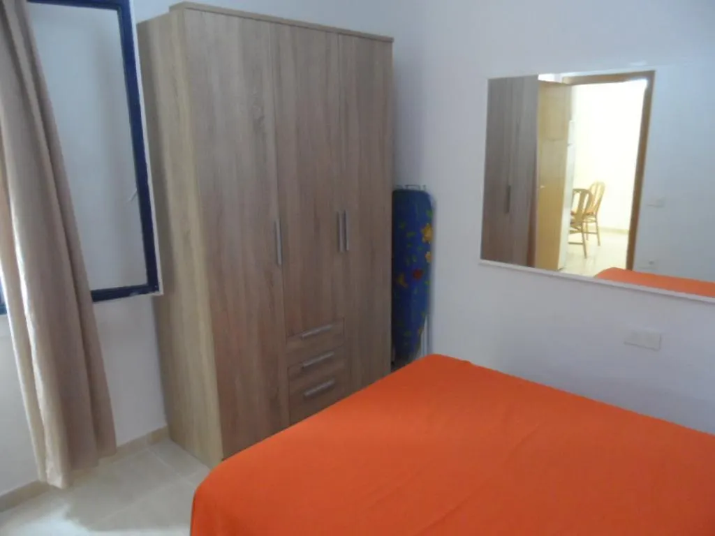 Habitaciones Residencial Corralejo Centro Playa Affittacamere