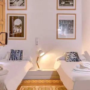 https://azul-bb-barcelona.topbarcelonahotels.com
