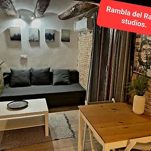 https://futura-casa-lola.topbarcelonahotels.com