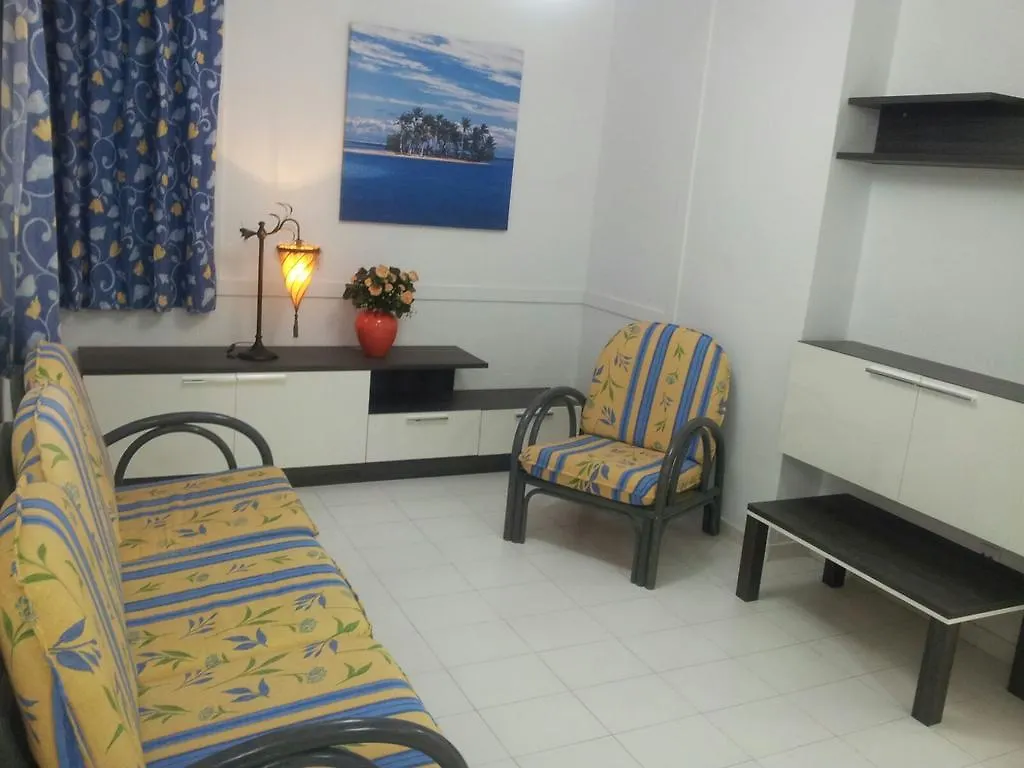 Habitaciones Residencial Corralejo Centro Playa Guest house